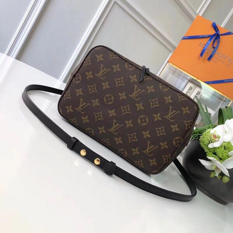 M44020， item : 046G106B0450G2826