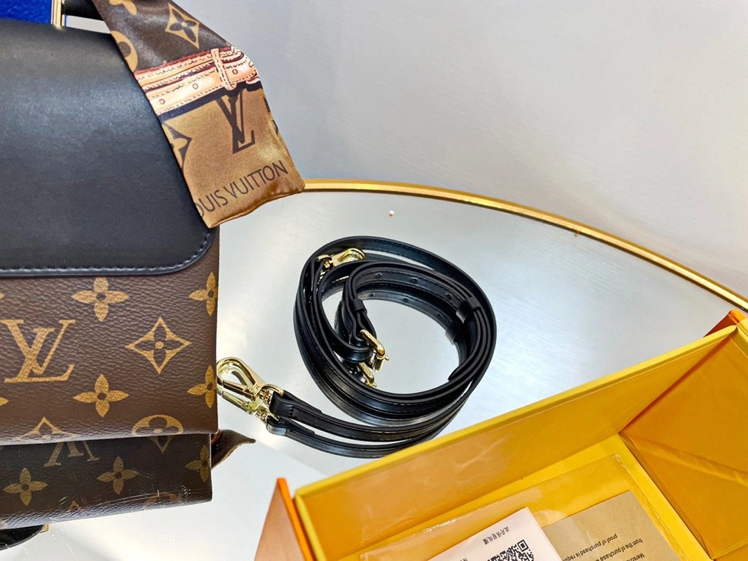 M44141 cowhide item : BT-B017B2435
