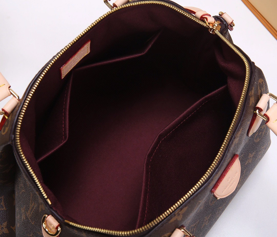 M44546 Rivoli item : AT-B225L0323L