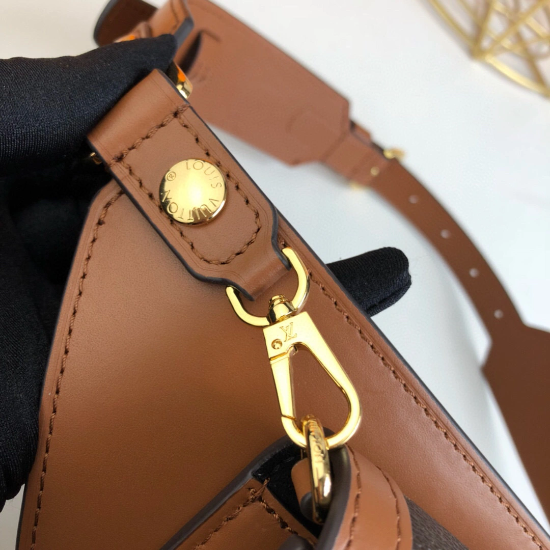 M44586 item : 046Y116B0620G0513