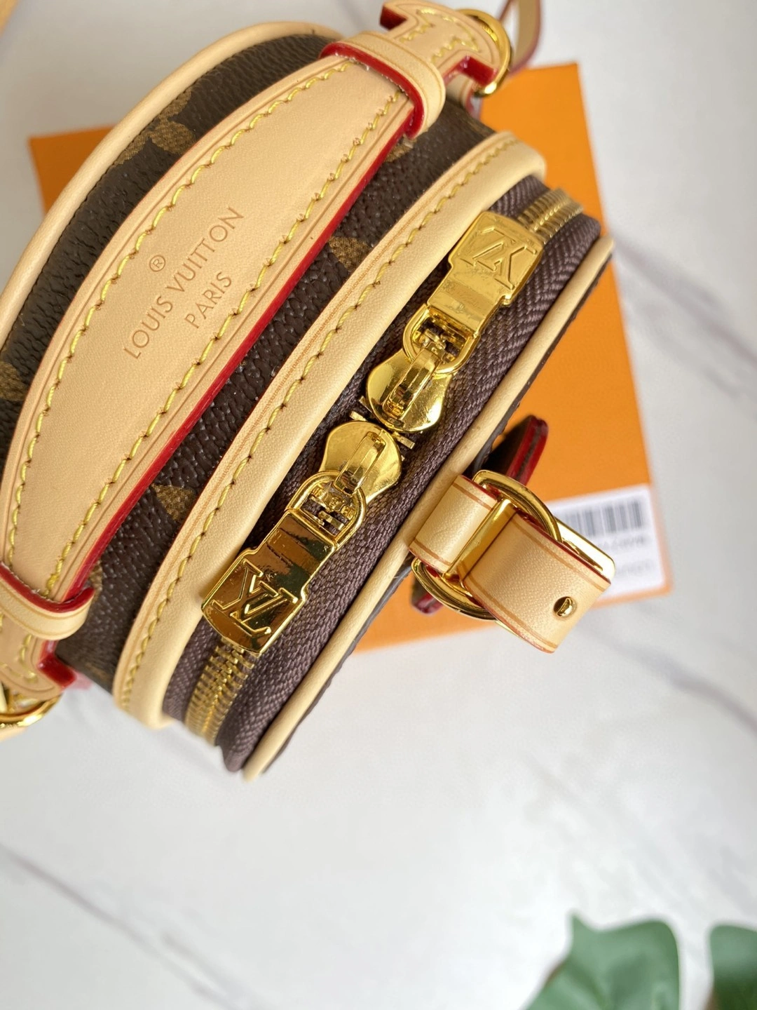 M44699 Mini Boite Chapeaux item : AT-B225L0440L