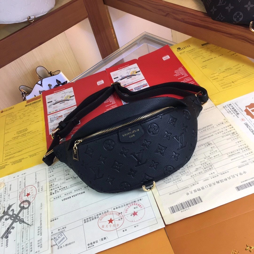 M44812 BUMBAG item : AT-B225L0122L