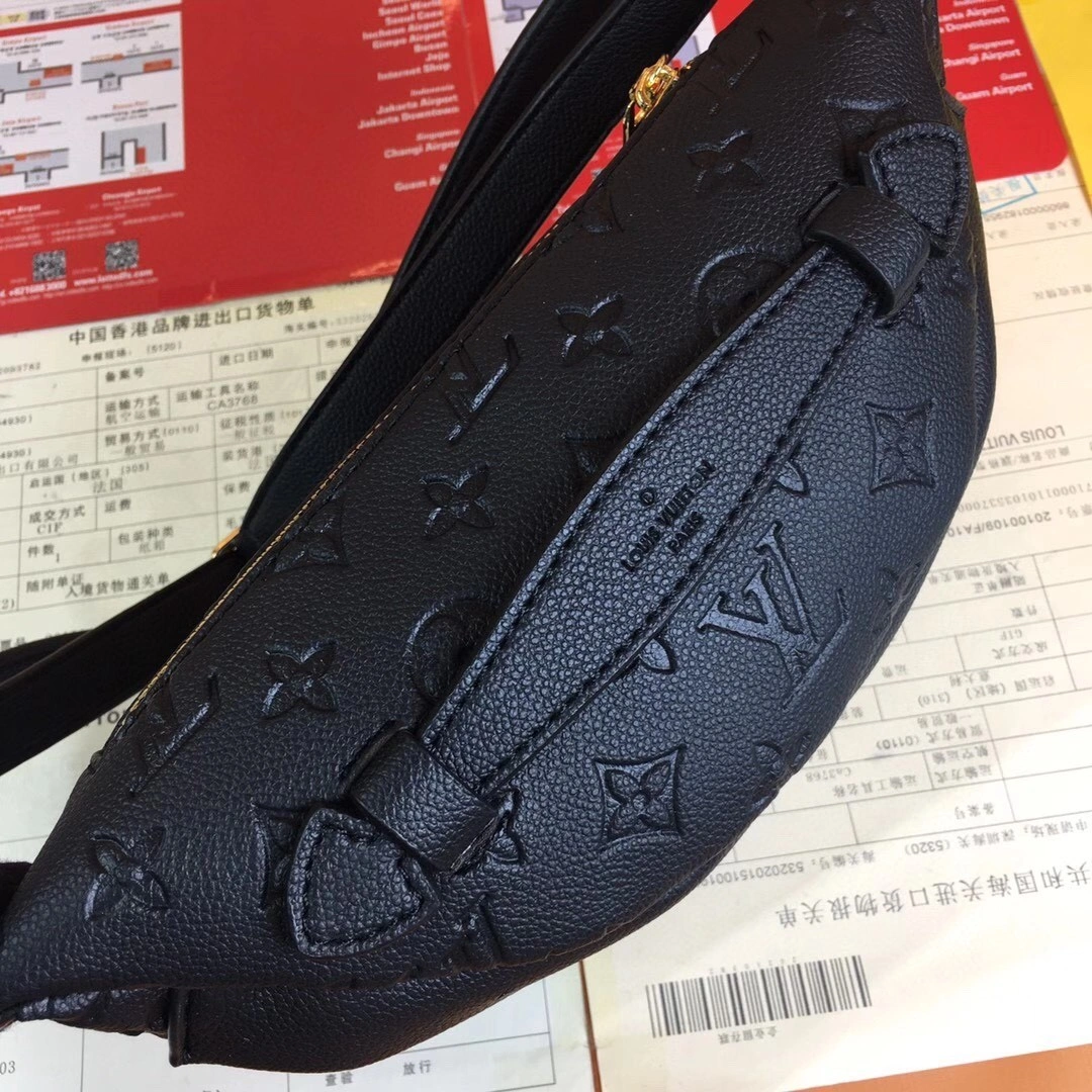 M44812 BUMBAG item : AT-B225L0122L
