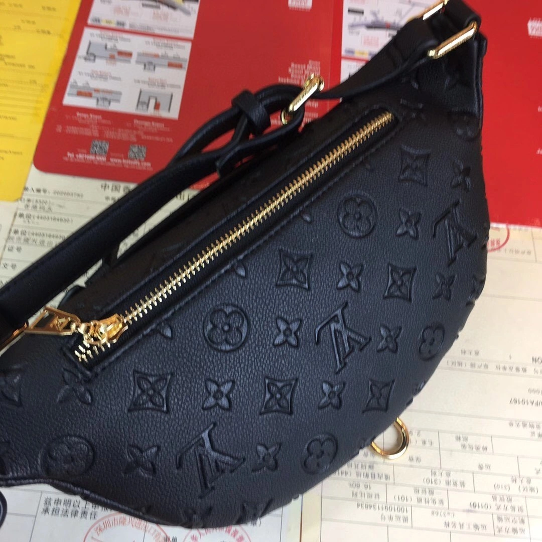 M44812 BUMBAG item : AT-B225L0122L