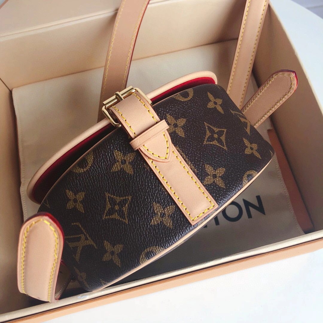 M44860， item : 046G116B0420G2807