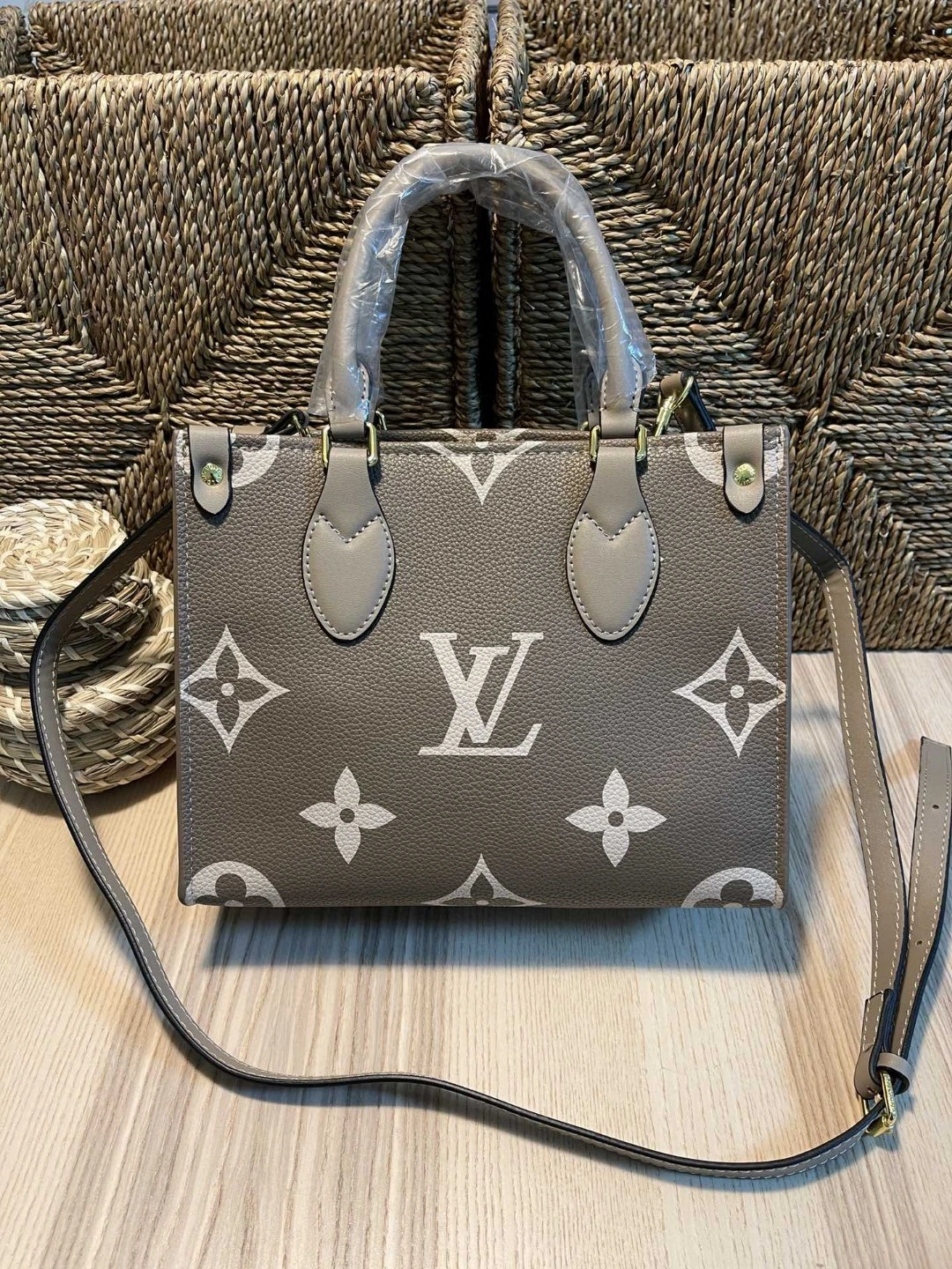M45654 cowhide ONTHEGO item : AT-B225K3002L