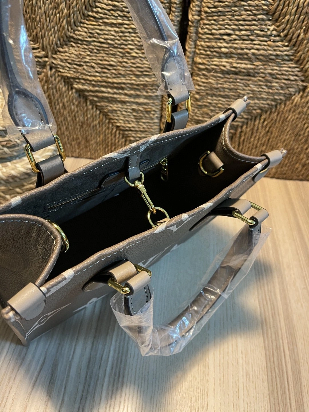 M45654 cowhide ONTHEGO item : AT-B225K3002L