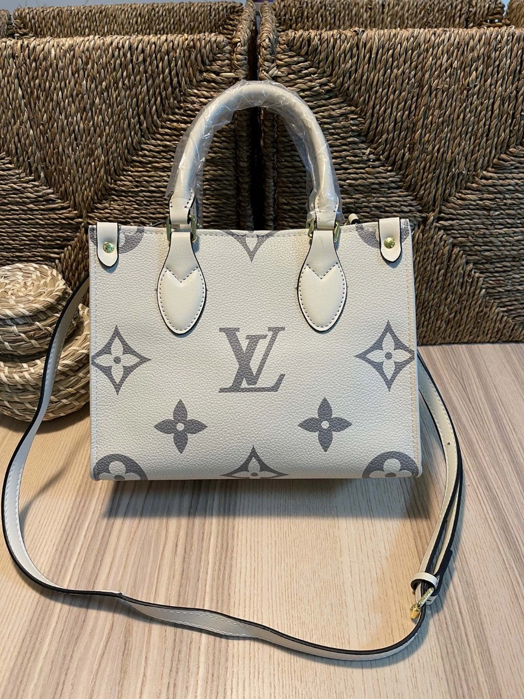 M45654 cowhide ONTHEGO item : AT-B225K3003L