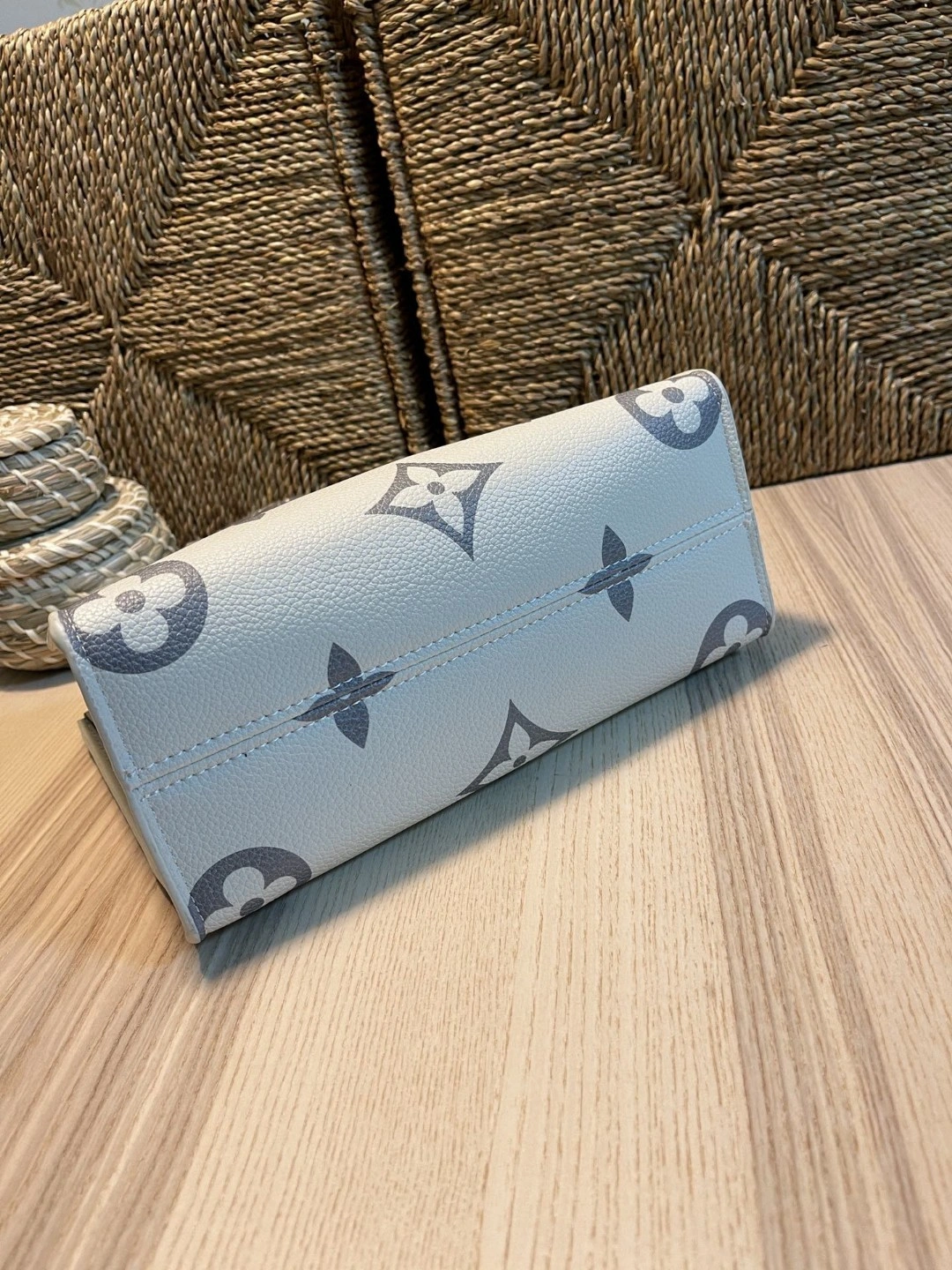 M45654 cowhide ONTHEGO item : AT-B225K3003L