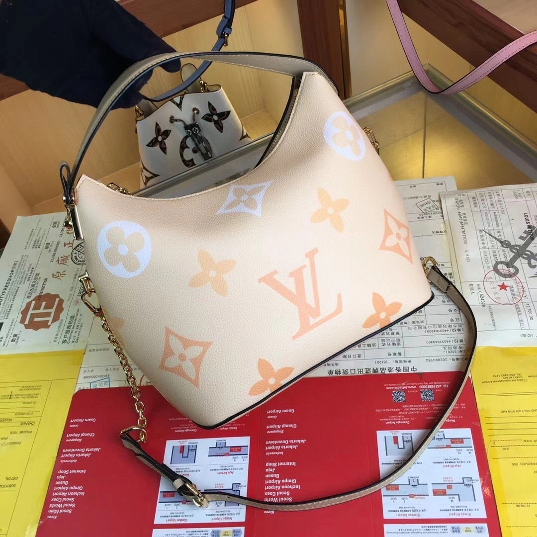 M45698 Calfskin item : AT-B225K3012L