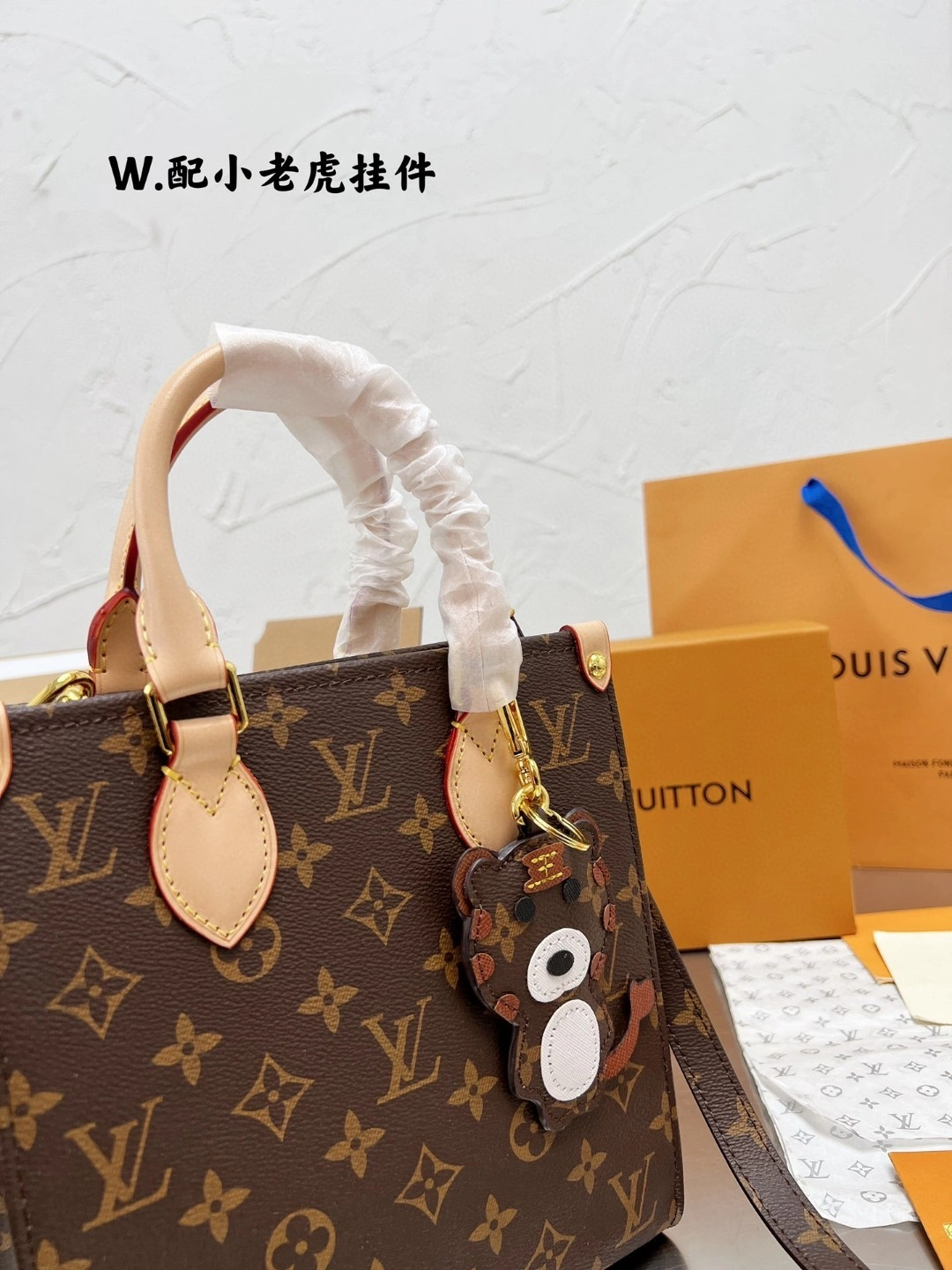 M45847 cowhide item : BT-B018B1823