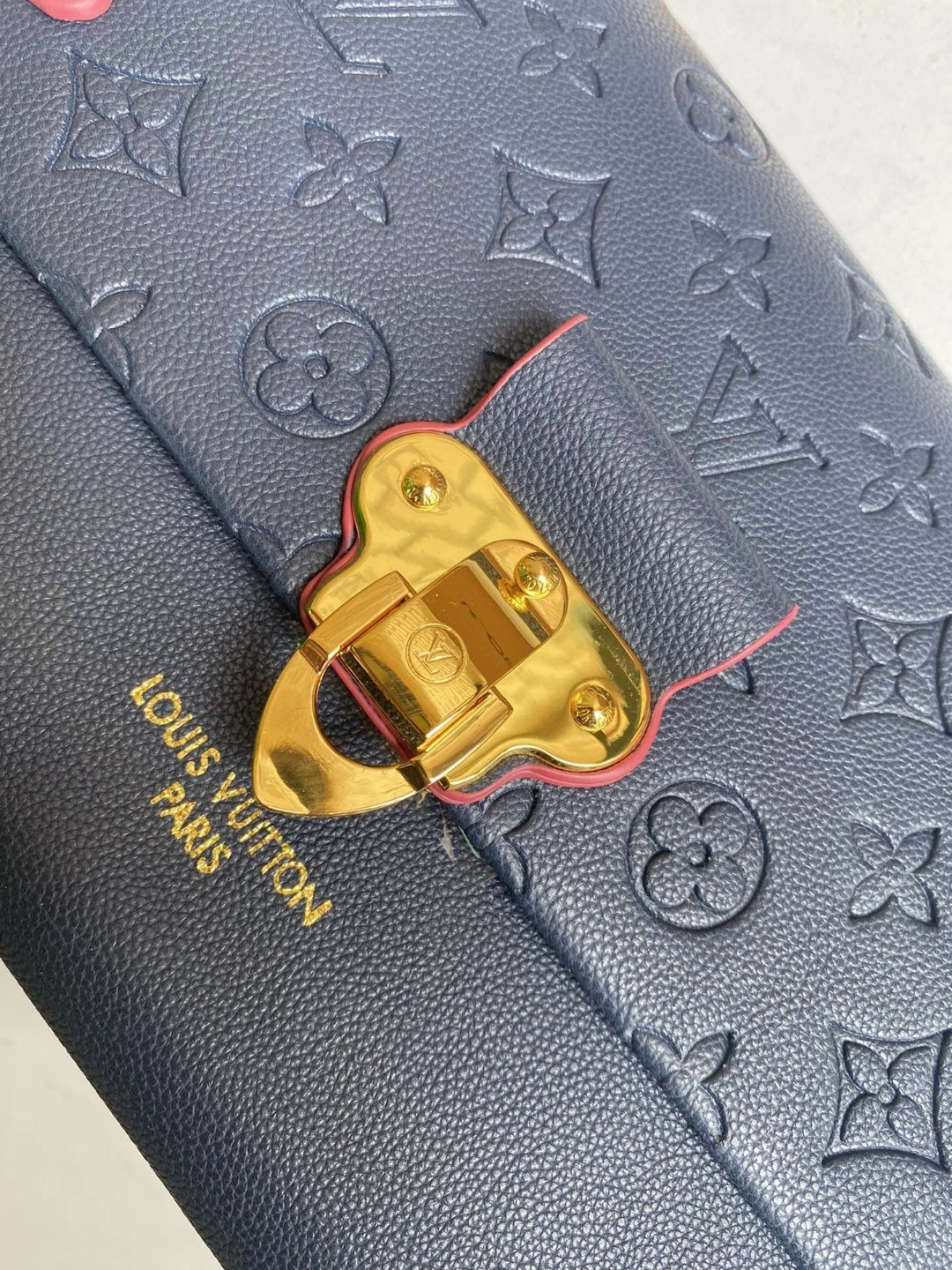 M52271 cowhide Vavin item : AT-B225L0123L