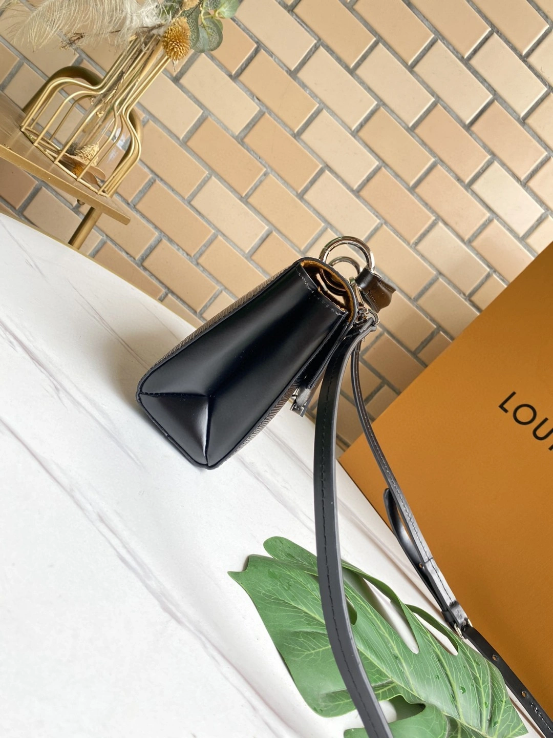 M55977 POCHETTE GRENELLE item : AT-B225L0327L