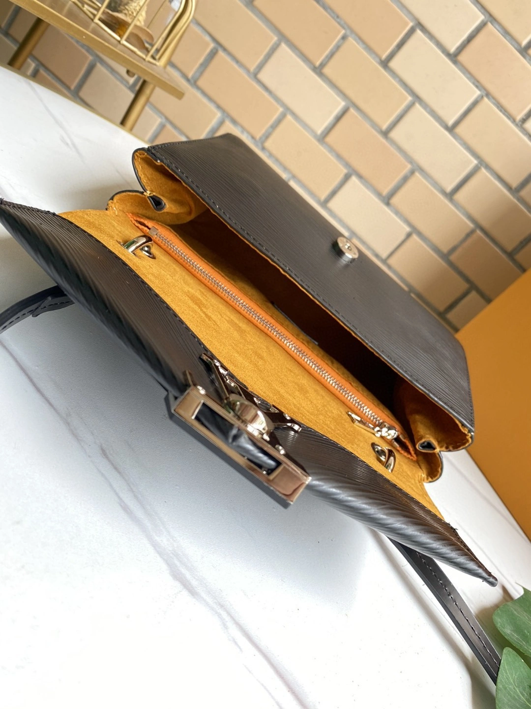M55977 POCHETTE GRENELLE item : AT-B225L0327L