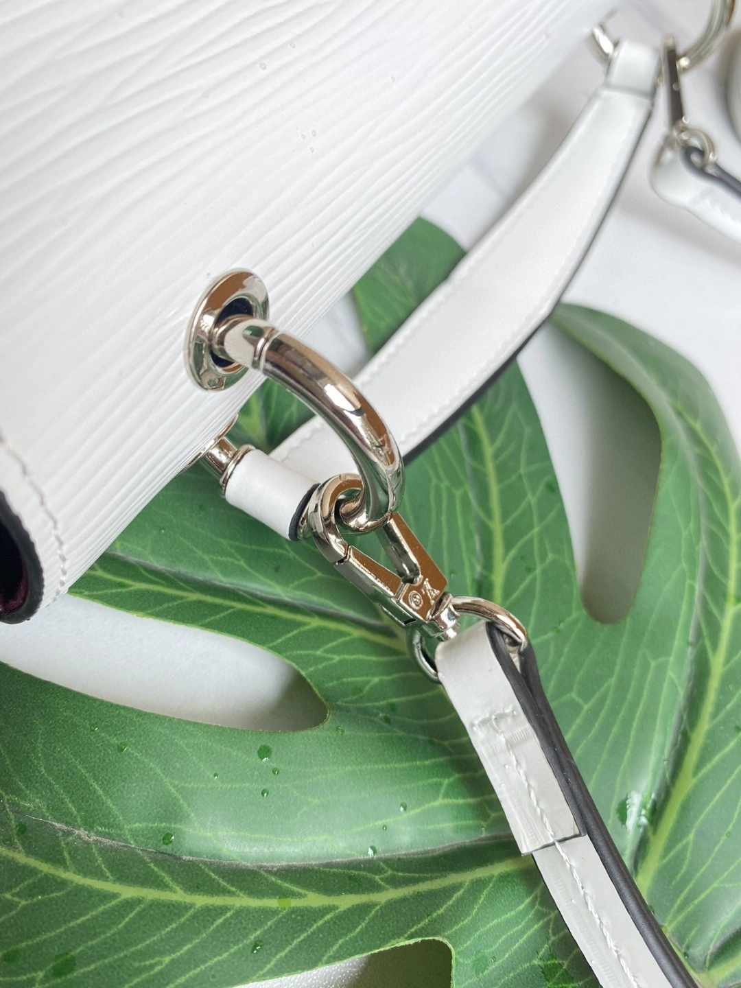 M55978 POCHETTE GRENELLE item : AT-B225L0329L
