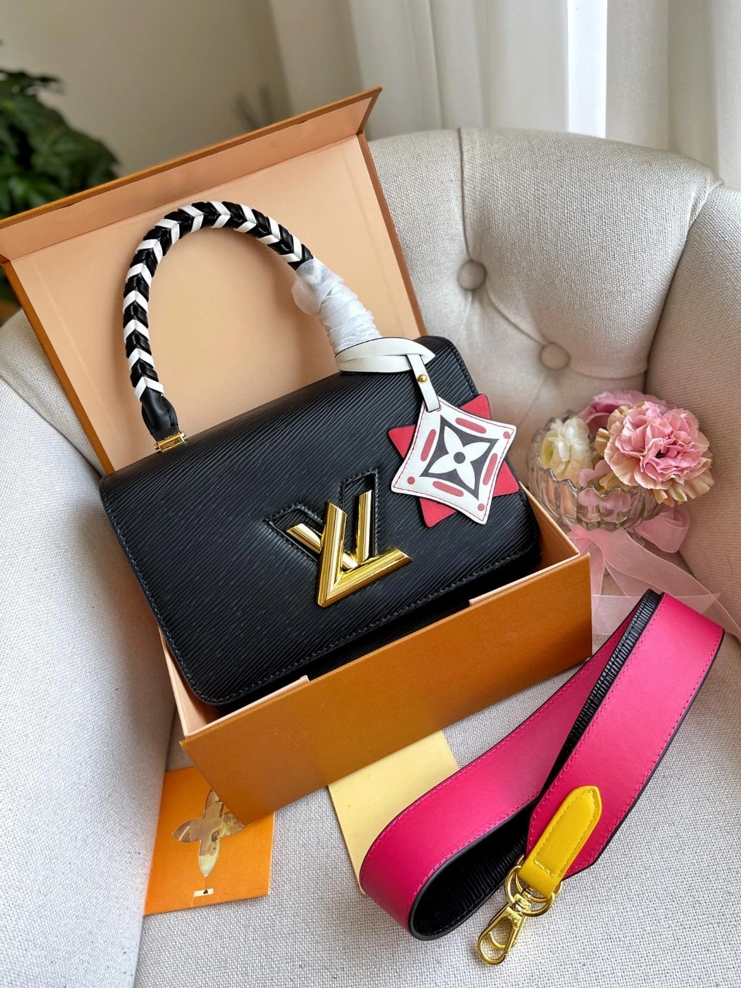 M56780 Calfskin Twist item : BT-B299C1918