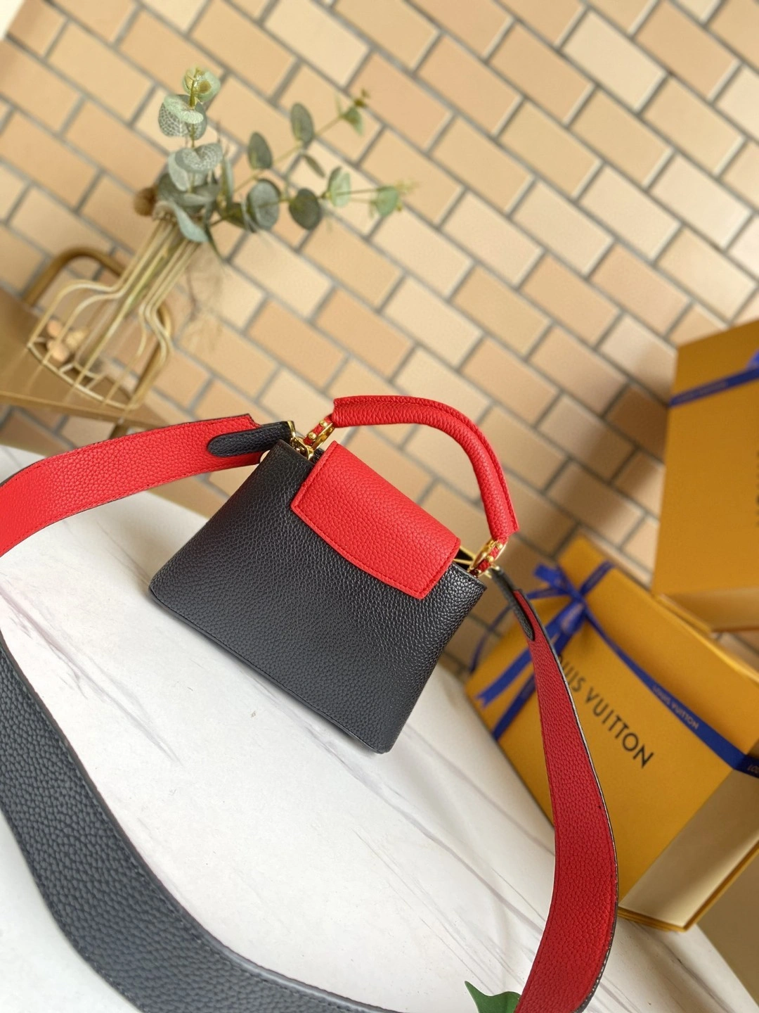 M56848 Capucines item : AT-B225L0452L