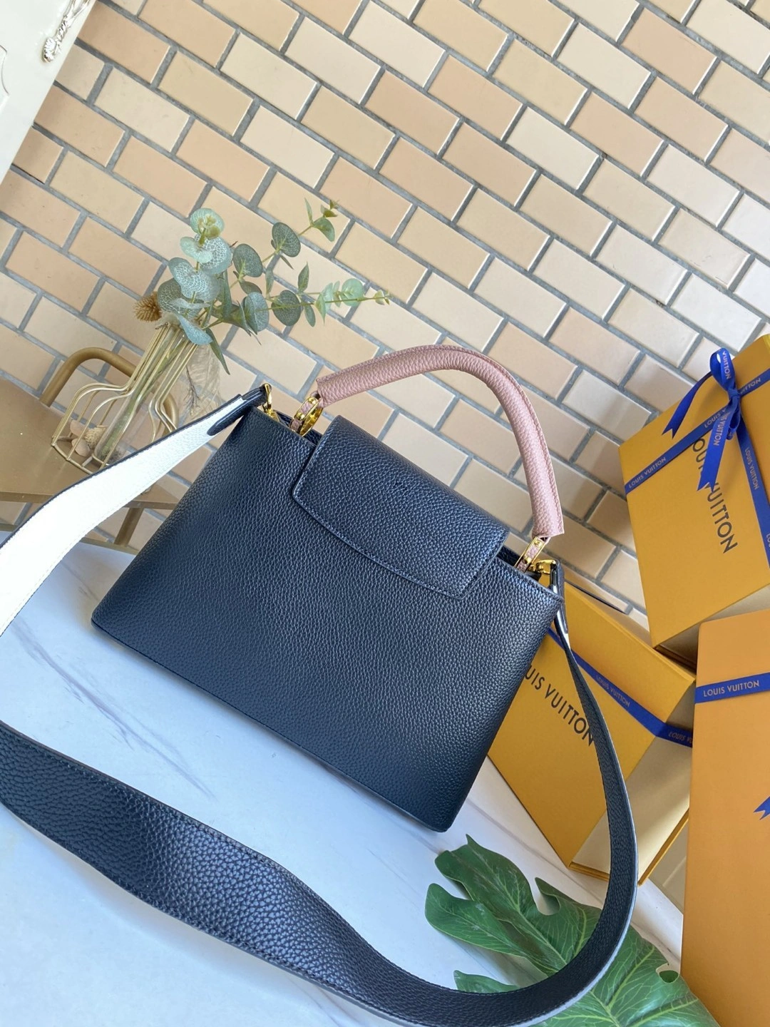 M56904 Capucines item : AT-B225L0451L