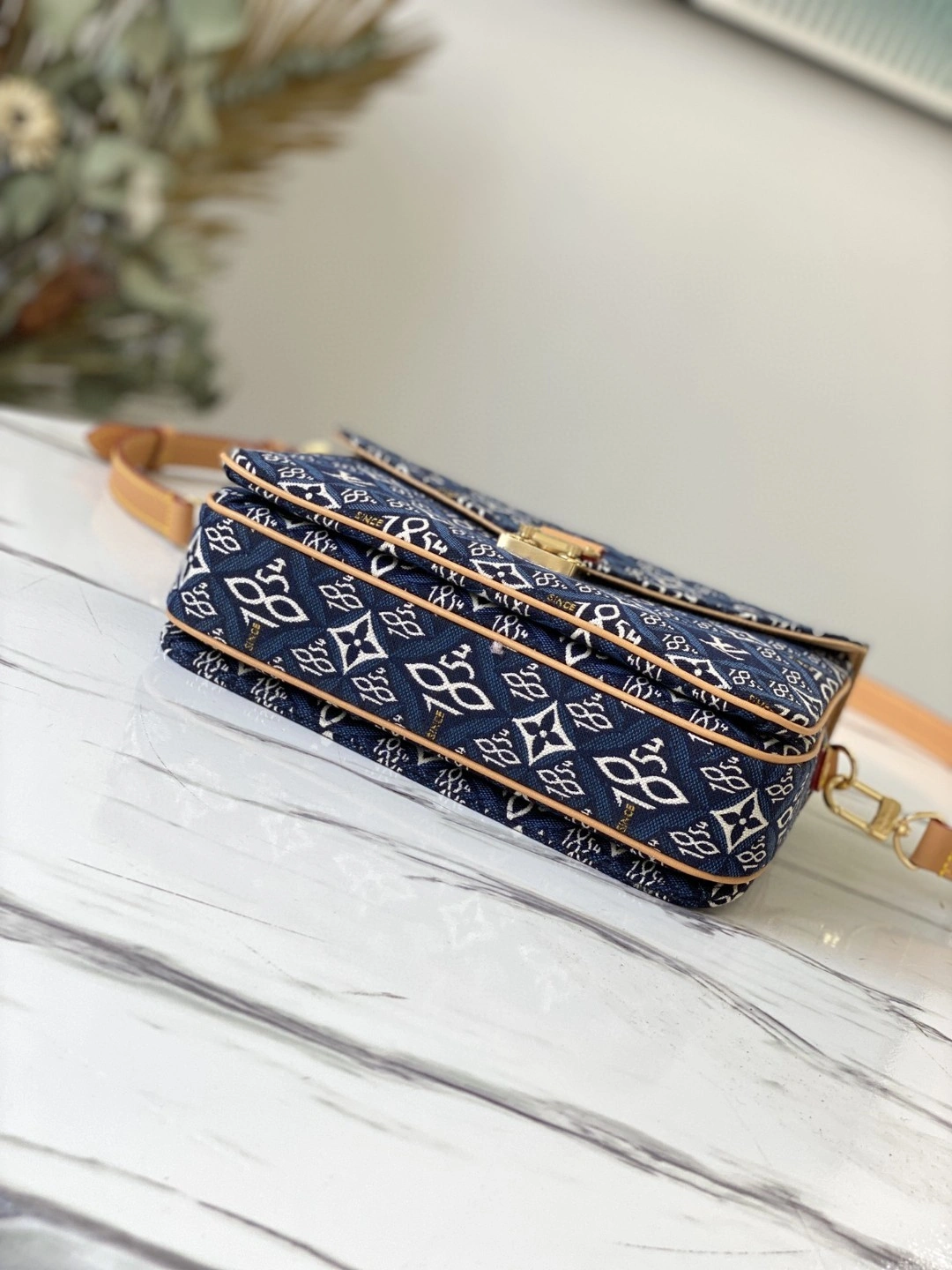 M57395 Pochette Métis item : AT-B225K3006L