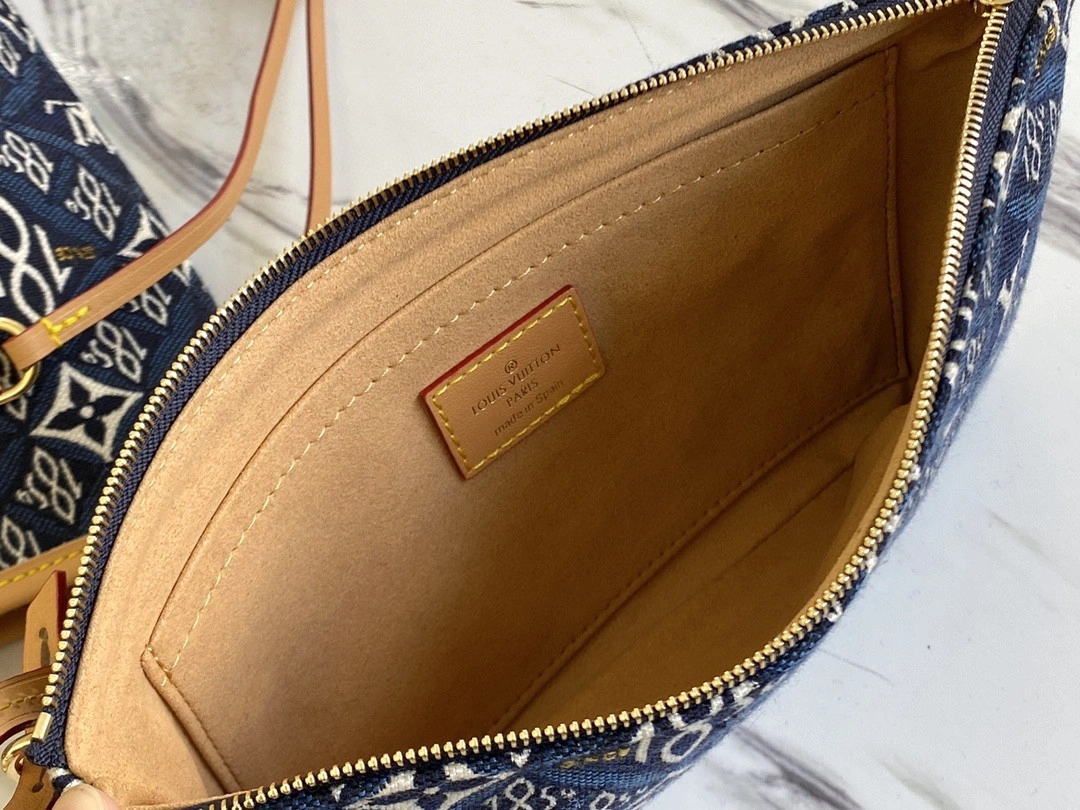 M57484 Neverfull item : AT-B225L0118L