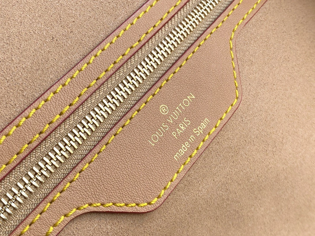 M57484 Neverfull item : AT-B225L0118L