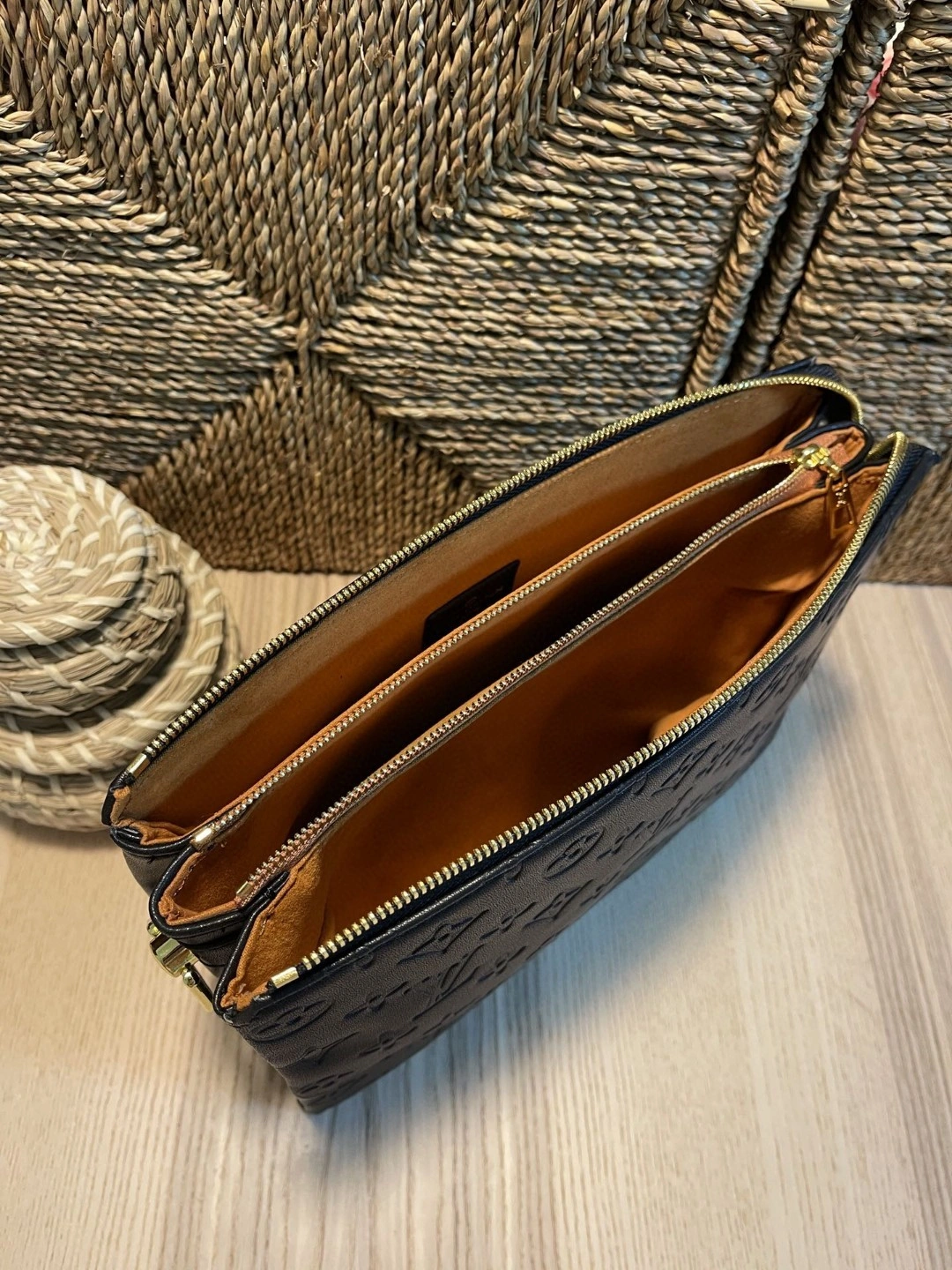 M57790 sheepskin Coussin item : AT-B225K3032L