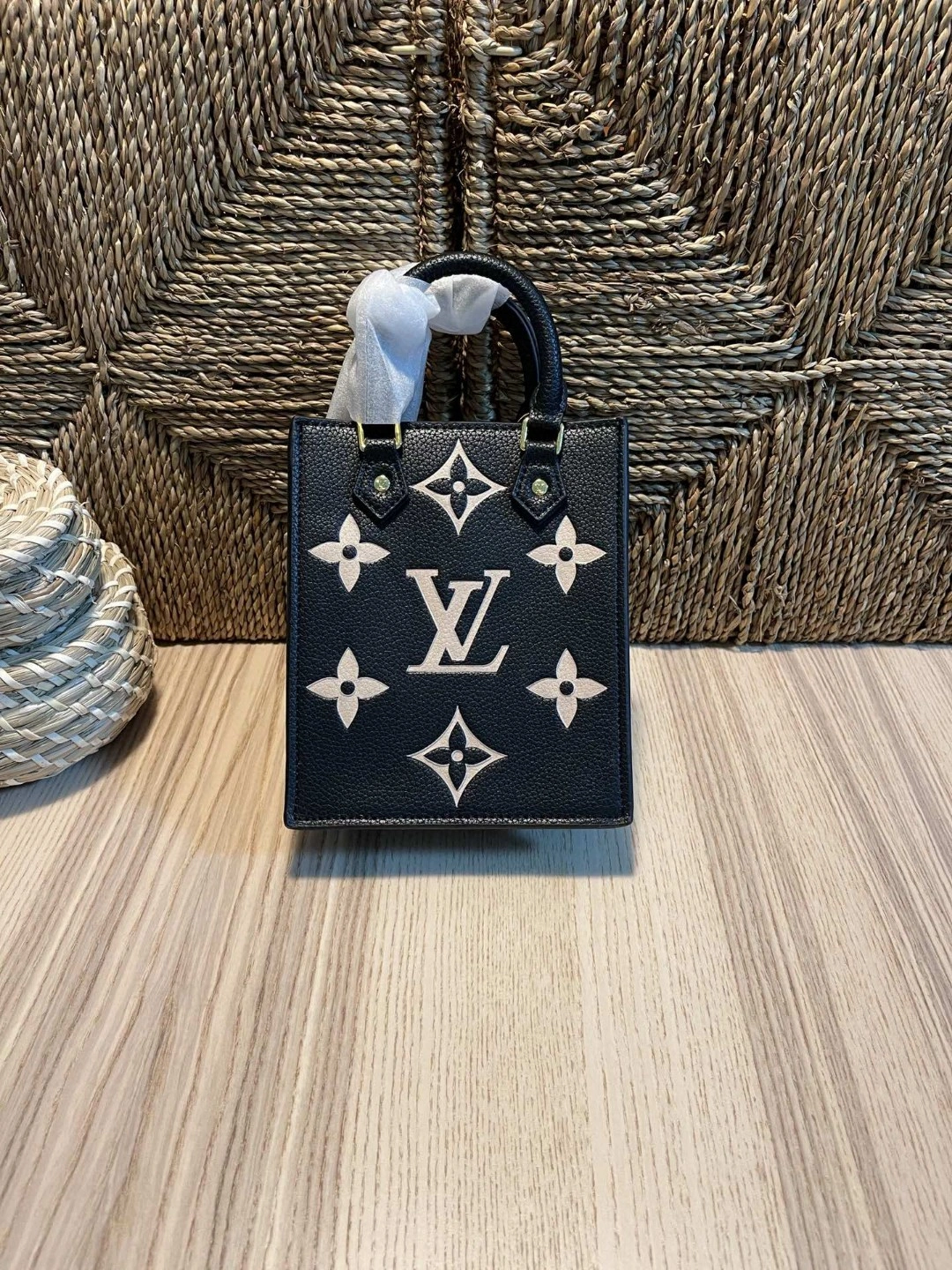 M57937 Petit Sac Plat item : AT-B225L0303L
