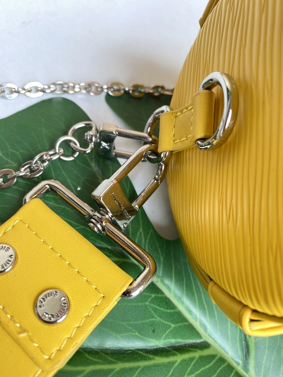 M58647 Papillon BB item : AT-B225L0421L