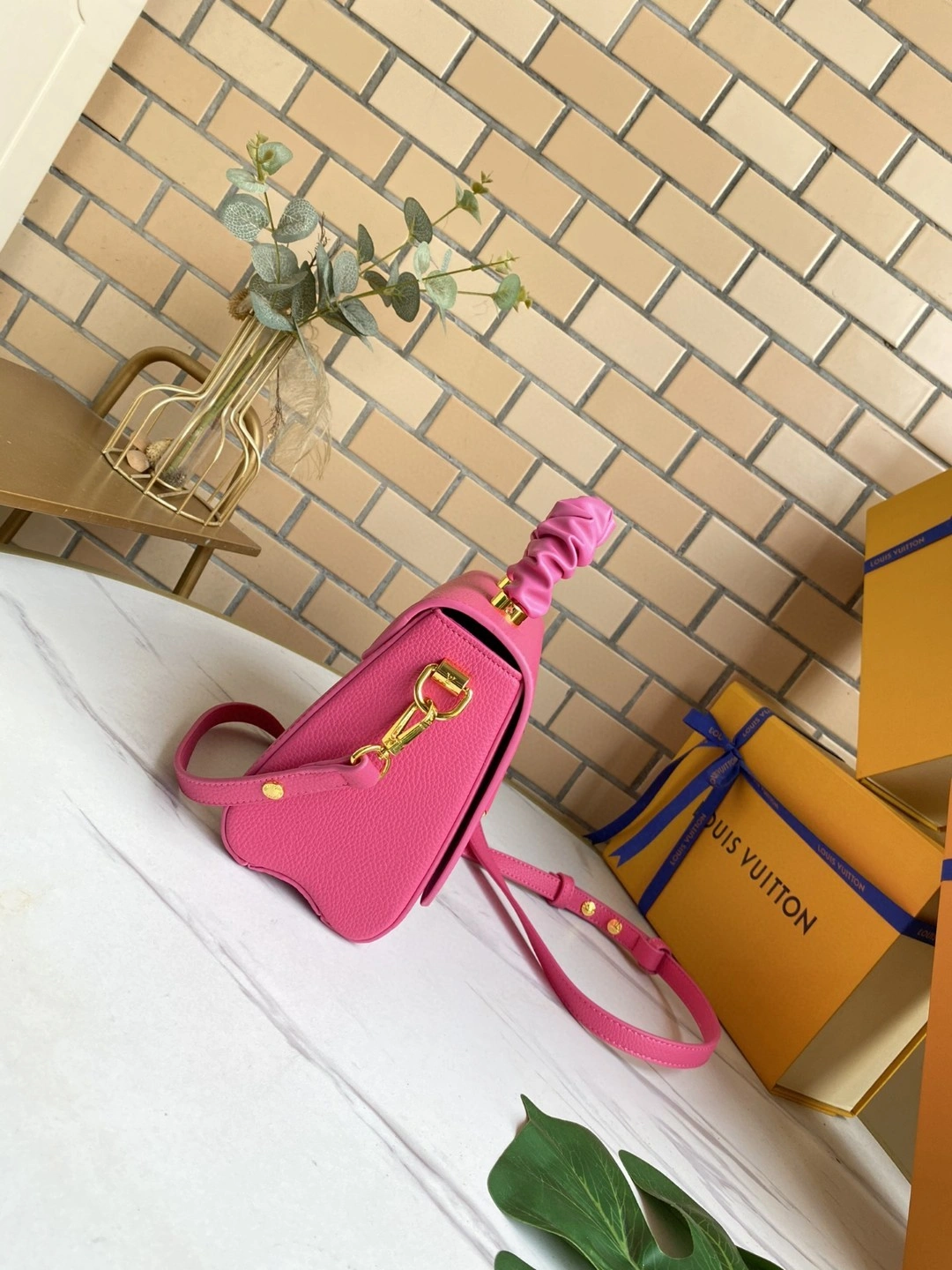 M58691 Calfskin Twist item : BT-B225D0610W