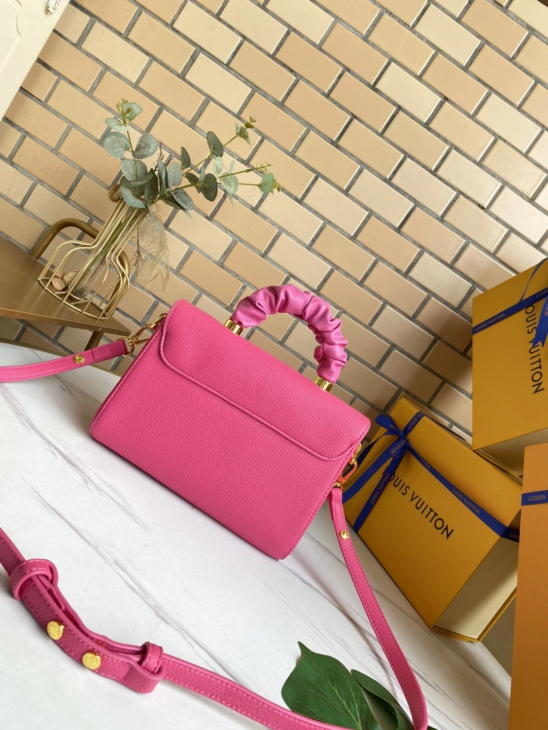 M58691 Calfskin Twist item : BT-B225D0610W