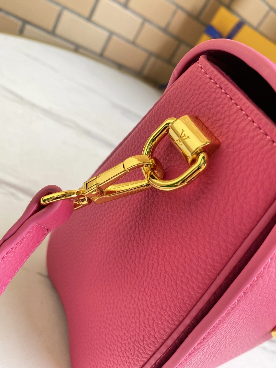M58691 Calfskin Twist item : BT-B225D0610W