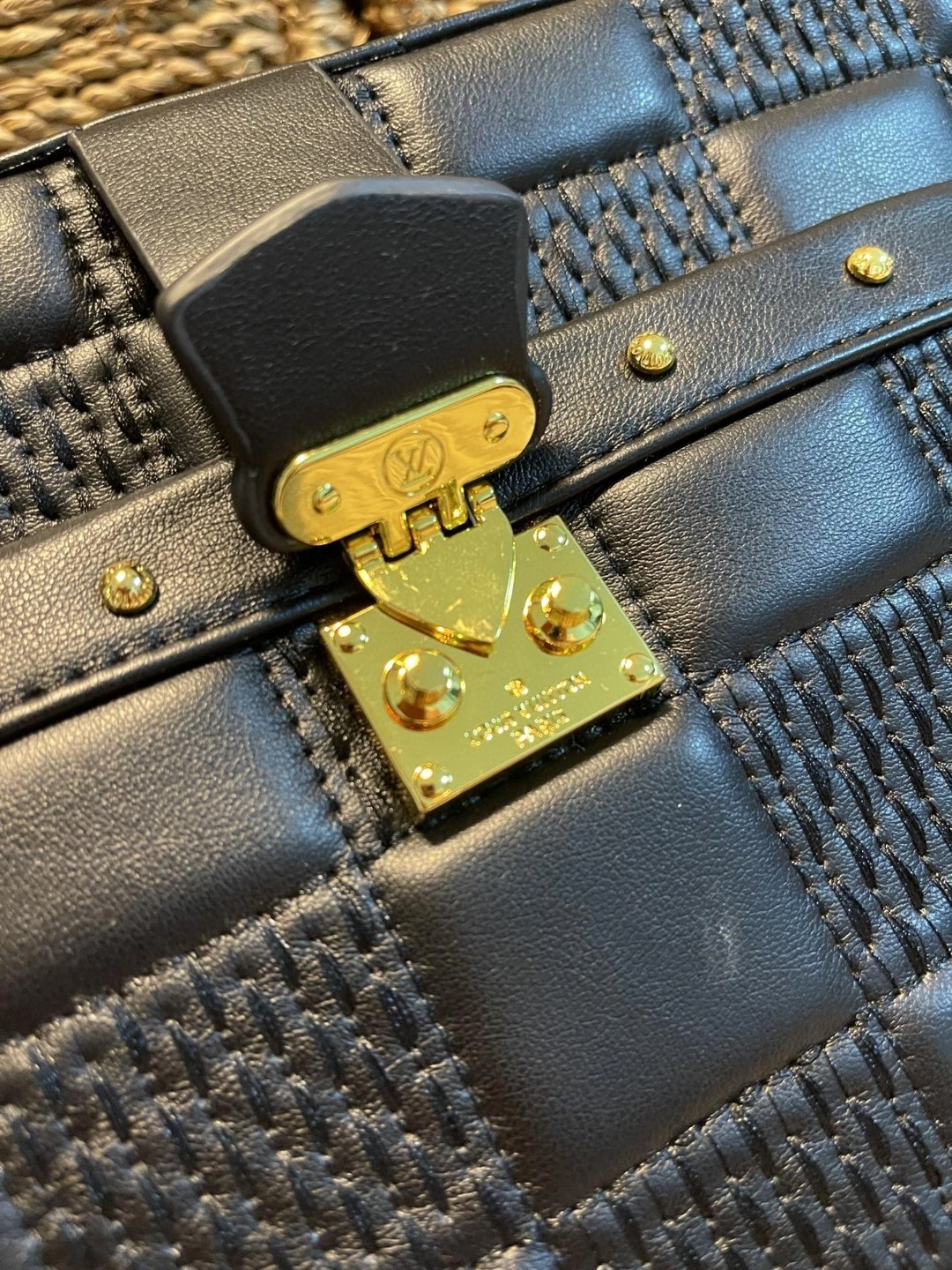 M59046 sheephide Trocadéro item : BT-B225D0628W