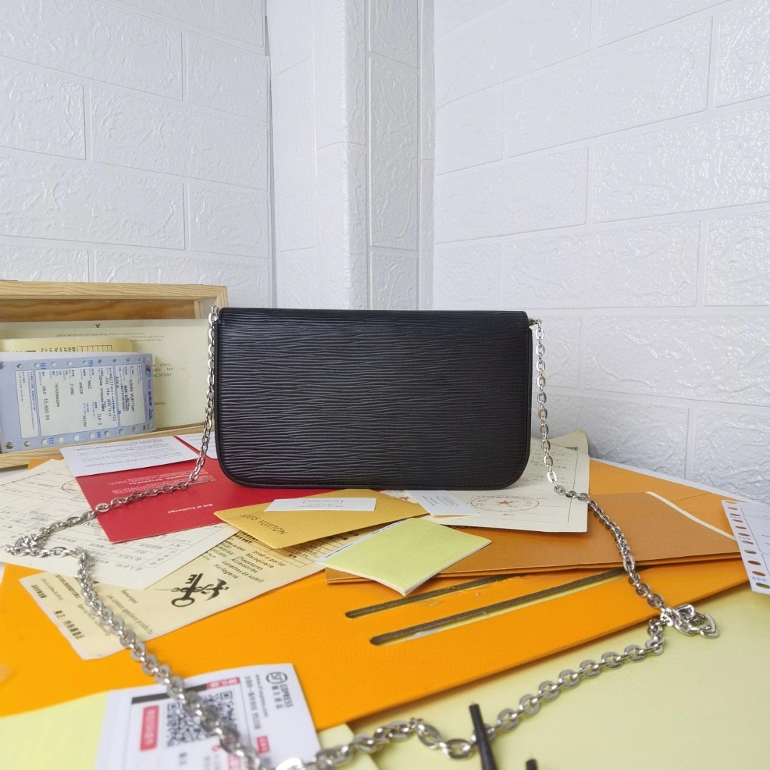 M62648 Pochette Felicie item : AT-B225L0408L