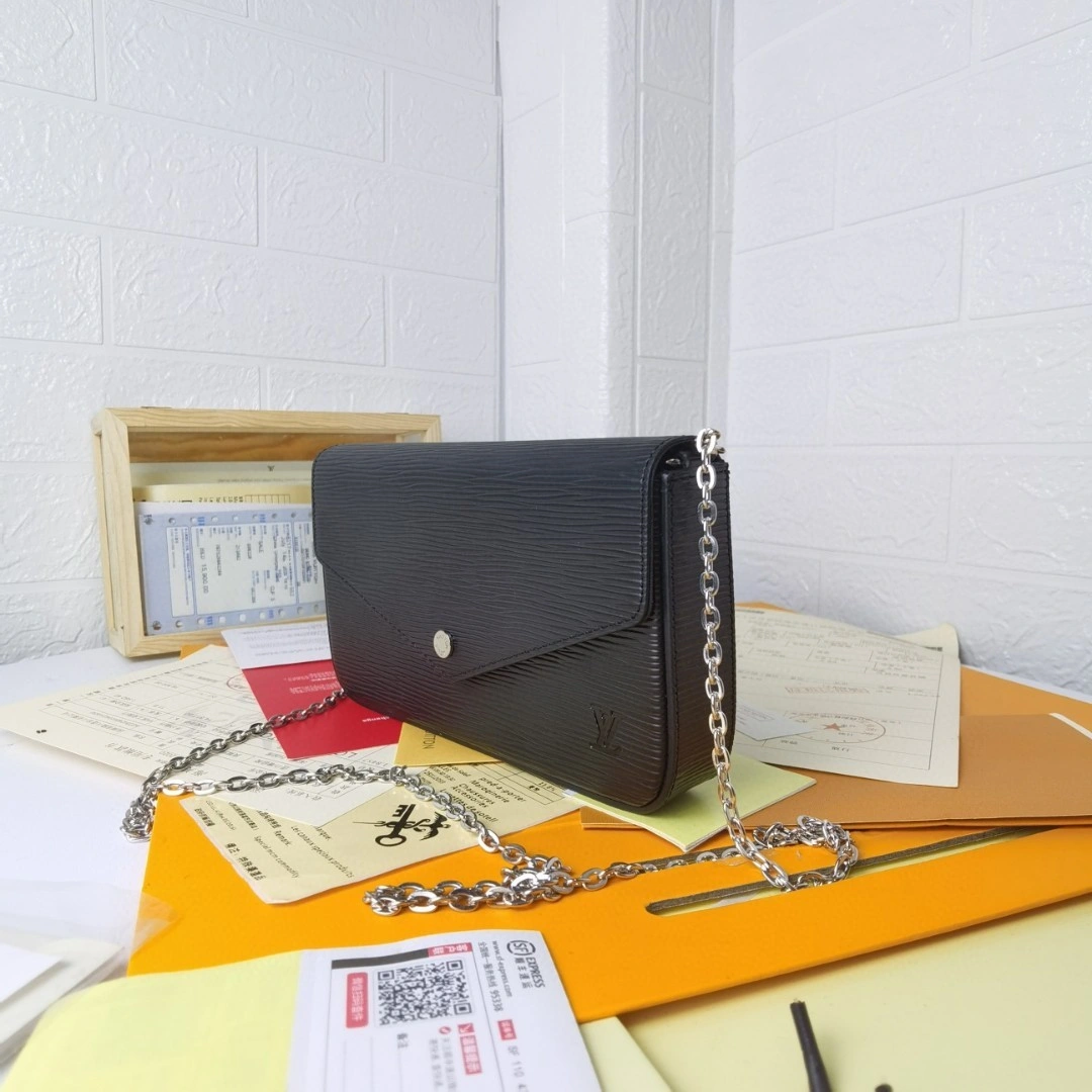 M62648 Pochette Felicie item : AT-B225L0408L