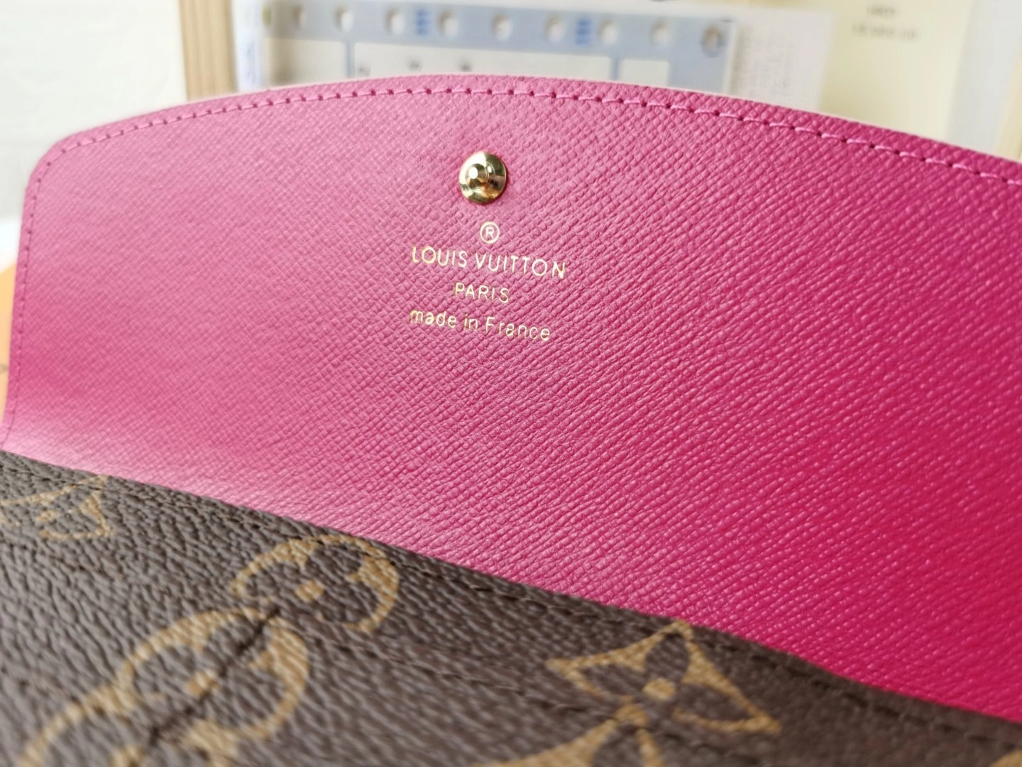 M64202 Emilie item : AT-B225L0435L