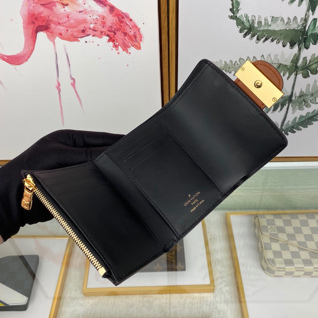 M68725， item : 046Y106B0230G0856