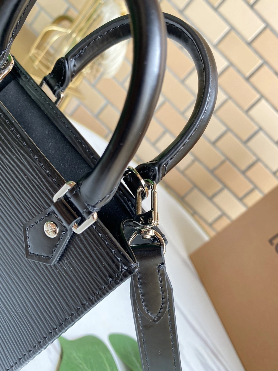 M69441 PETIT SAC PLAT item : BT-B225D0737W