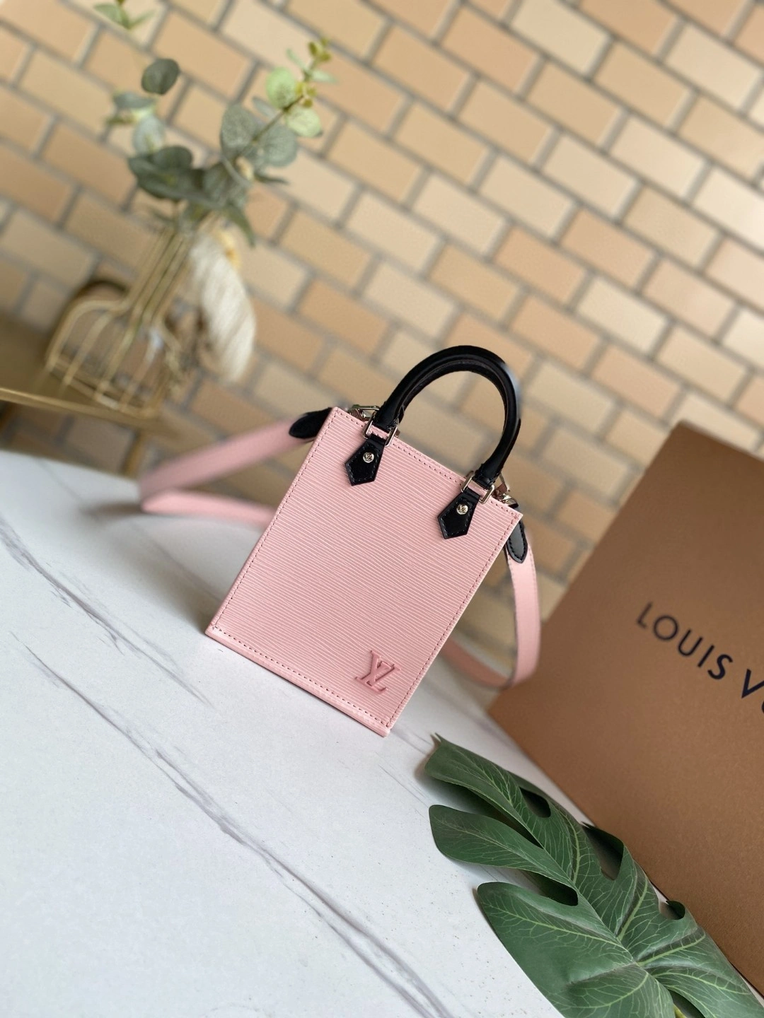 M69575 PETIT SAC PLAT item : BT-B225D0738W