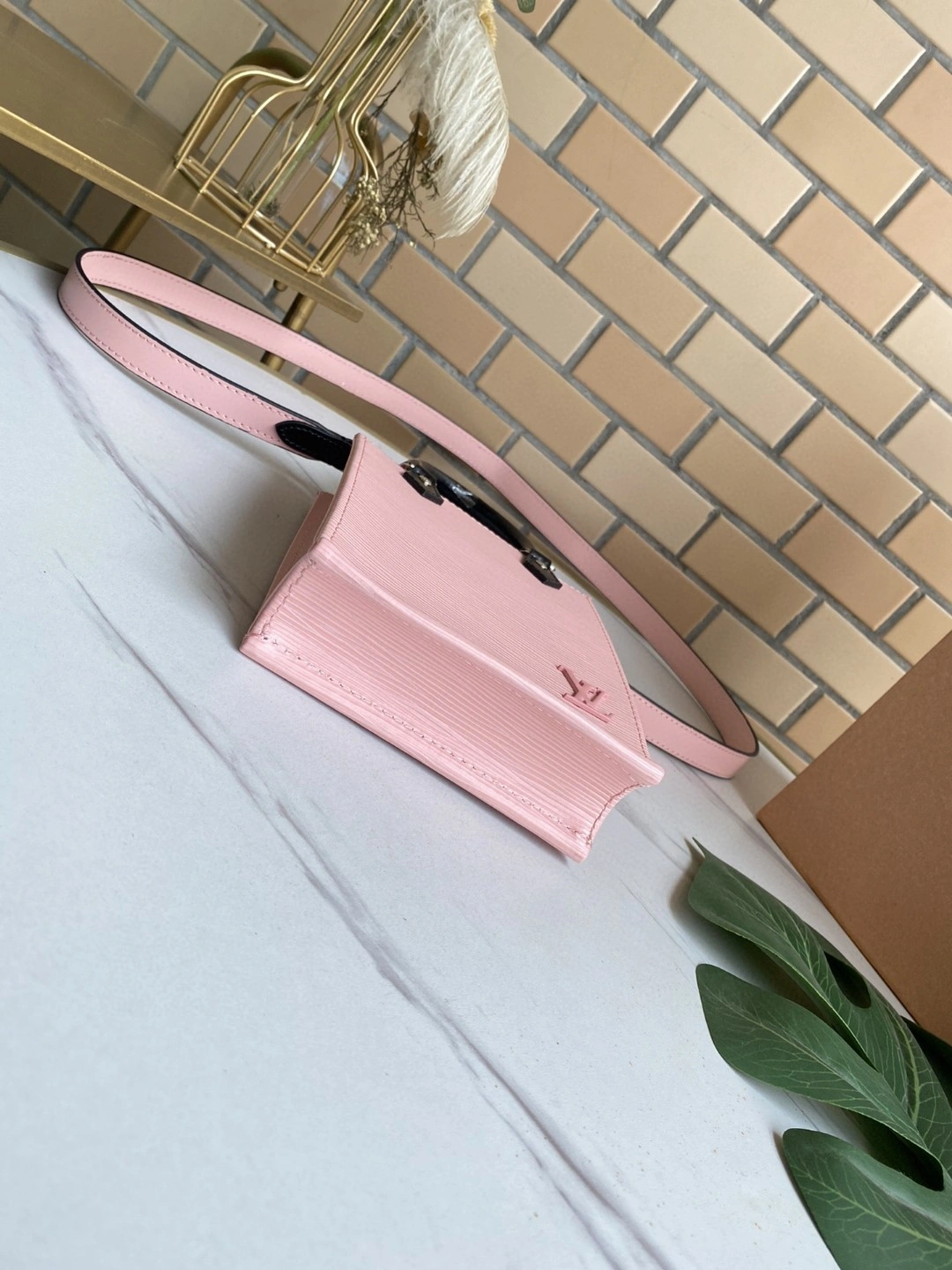 M69575 PETIT SAC PLAT item : BT-B225D0738W