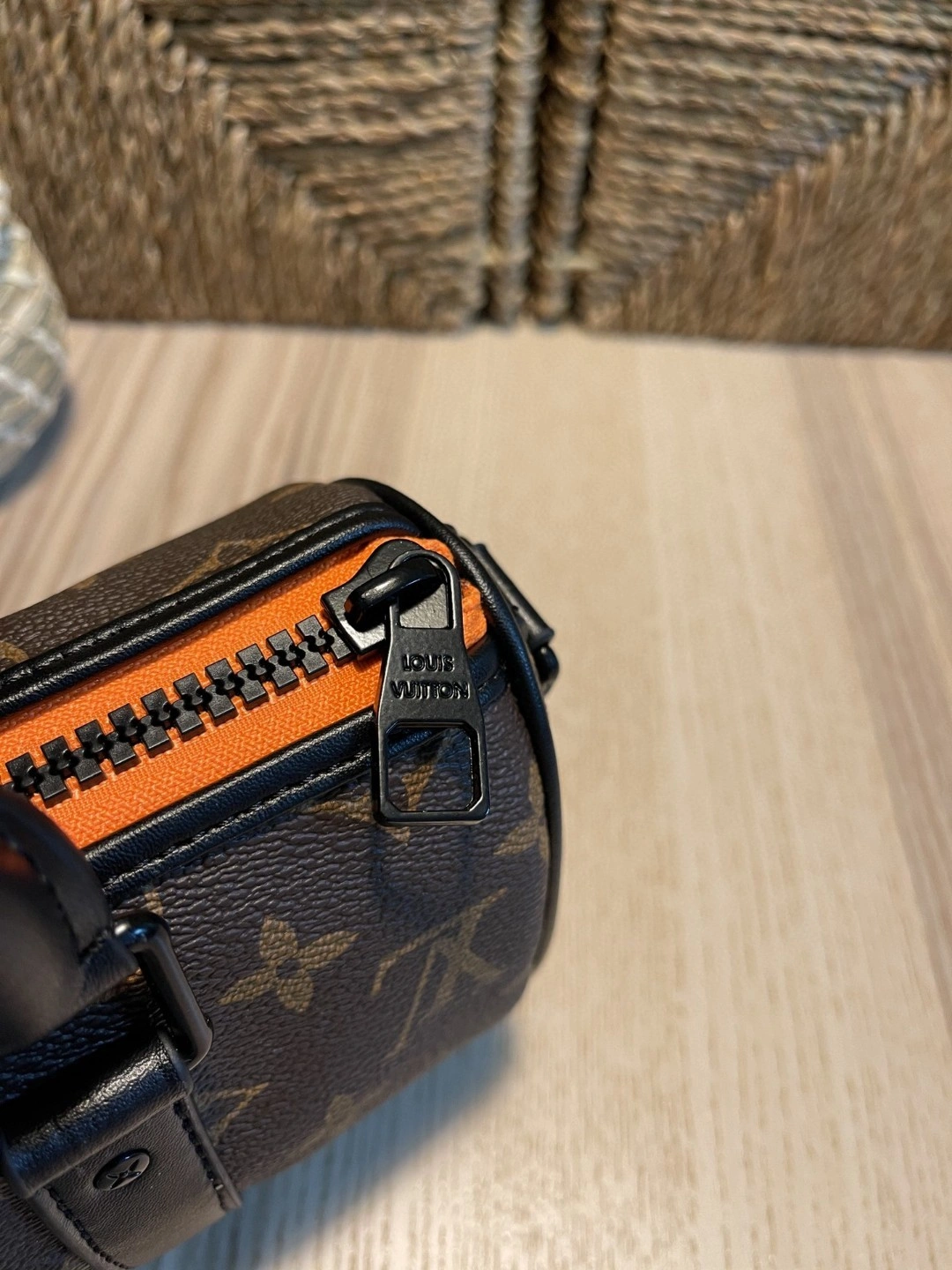M80201 item : AT-B225K3008L