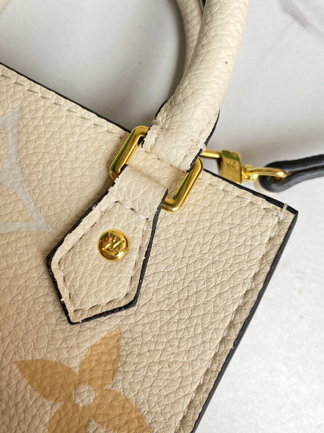 M80449 Petit Sac Plat item : BT-B225D0735W