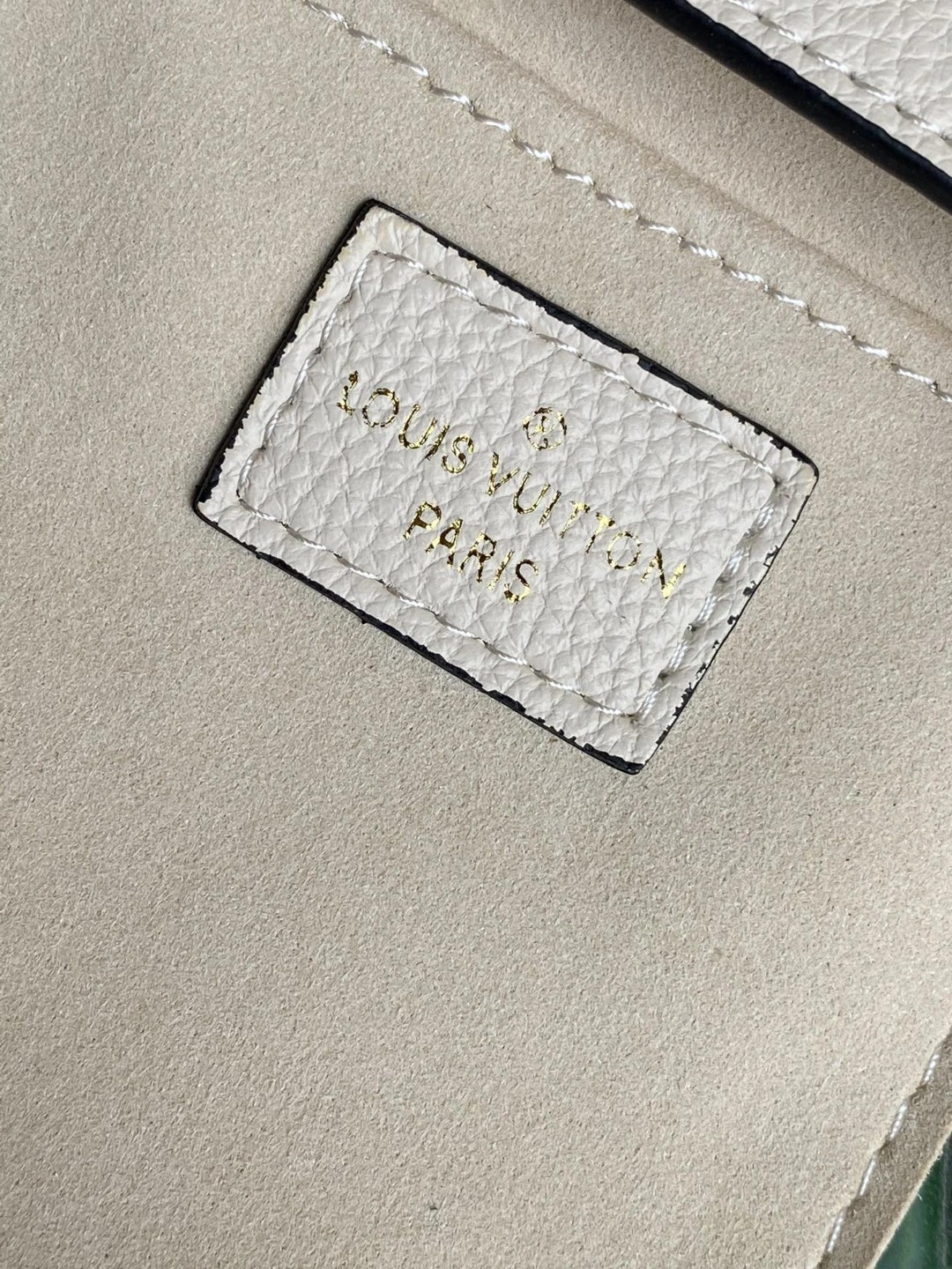 M80449 Petit Sac Plat item : BT-B225D0735W