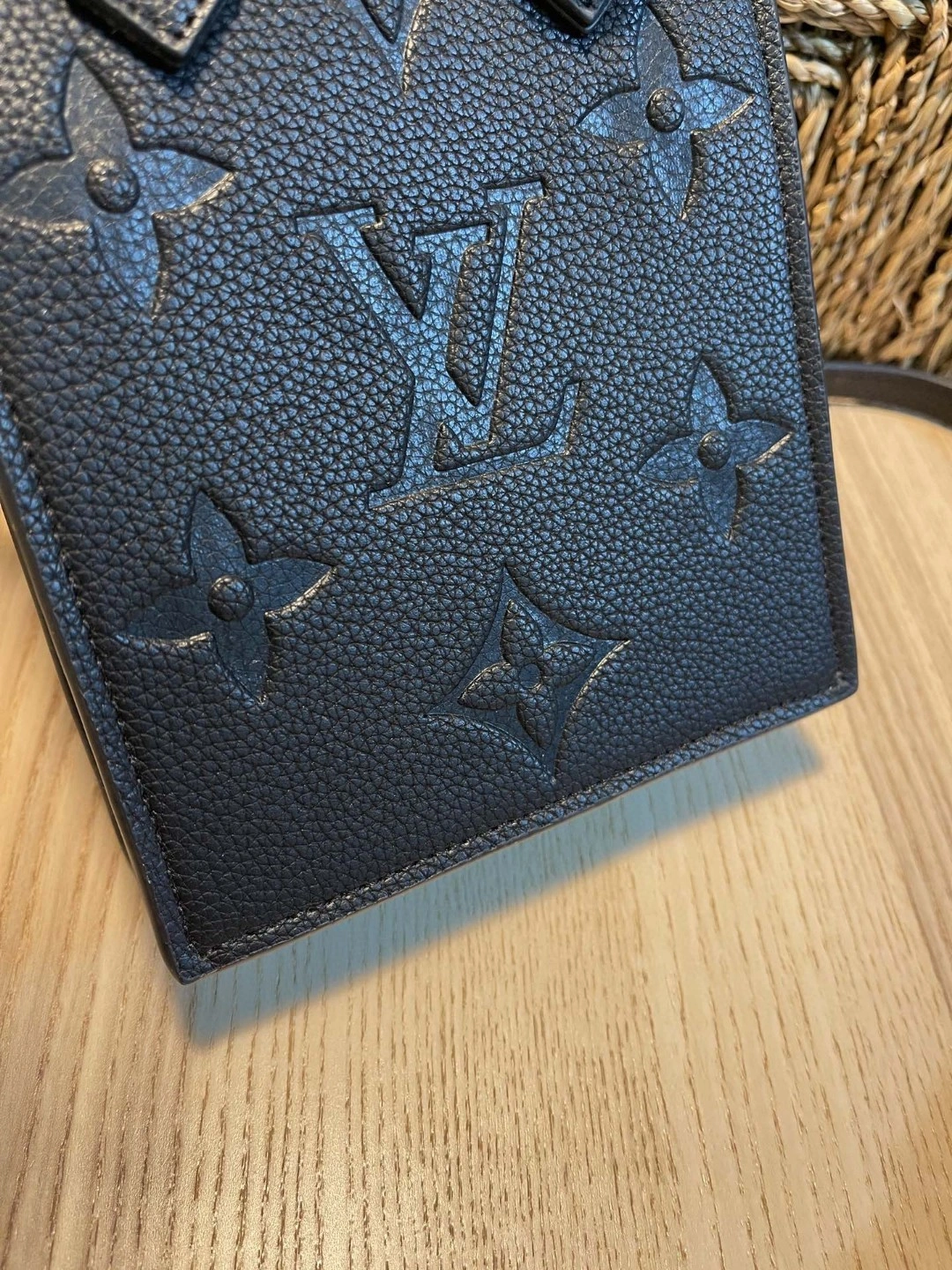 M80478 Petit Sac Plat item : AT-B225L0308L