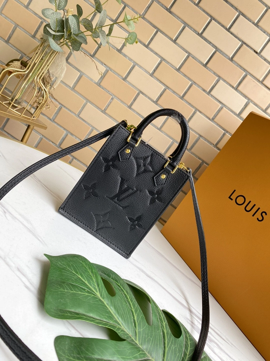 M80478 Petit Sac Plat item : BT-B225D0736W