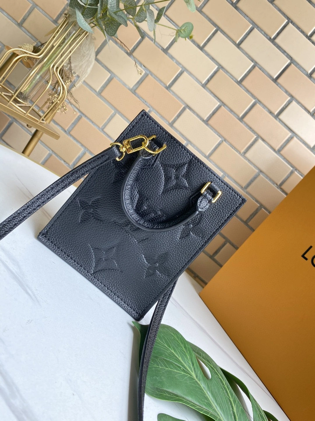 M80478 Petit Sac Plat item : BT-B225D0736W