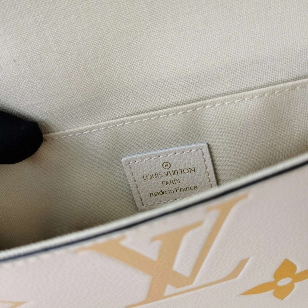 &M80498 POCHETTE item : AT-B225L0409L