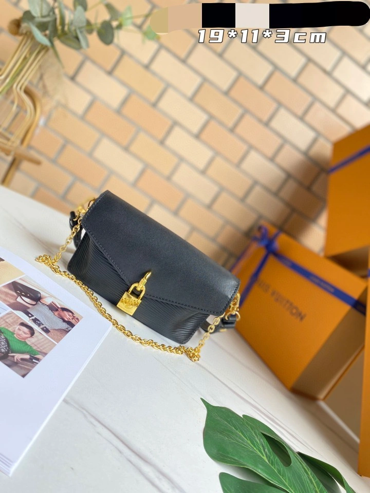M80682 Padlock on Strap item : AT-B225L0432L