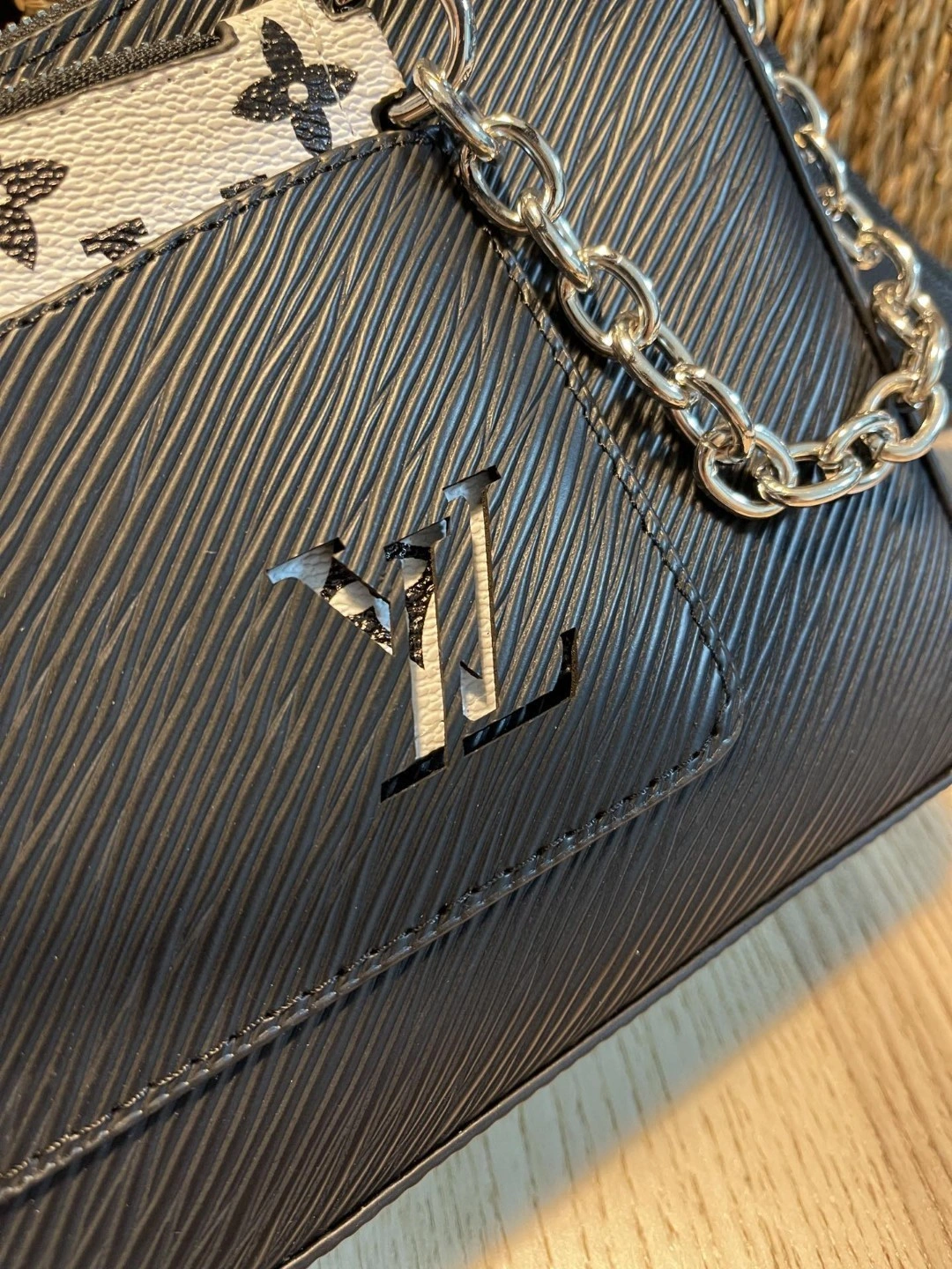 M80689 Marelle item : AT-B225L0330L