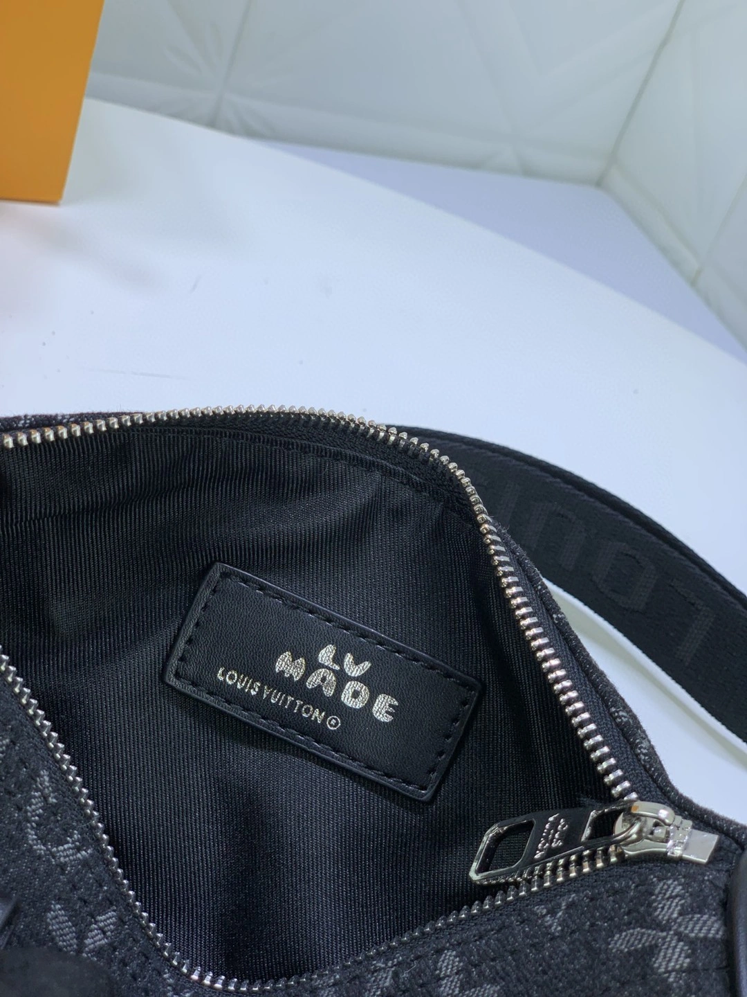 &M81010 Keepall Nano item : AT-B225K2814L