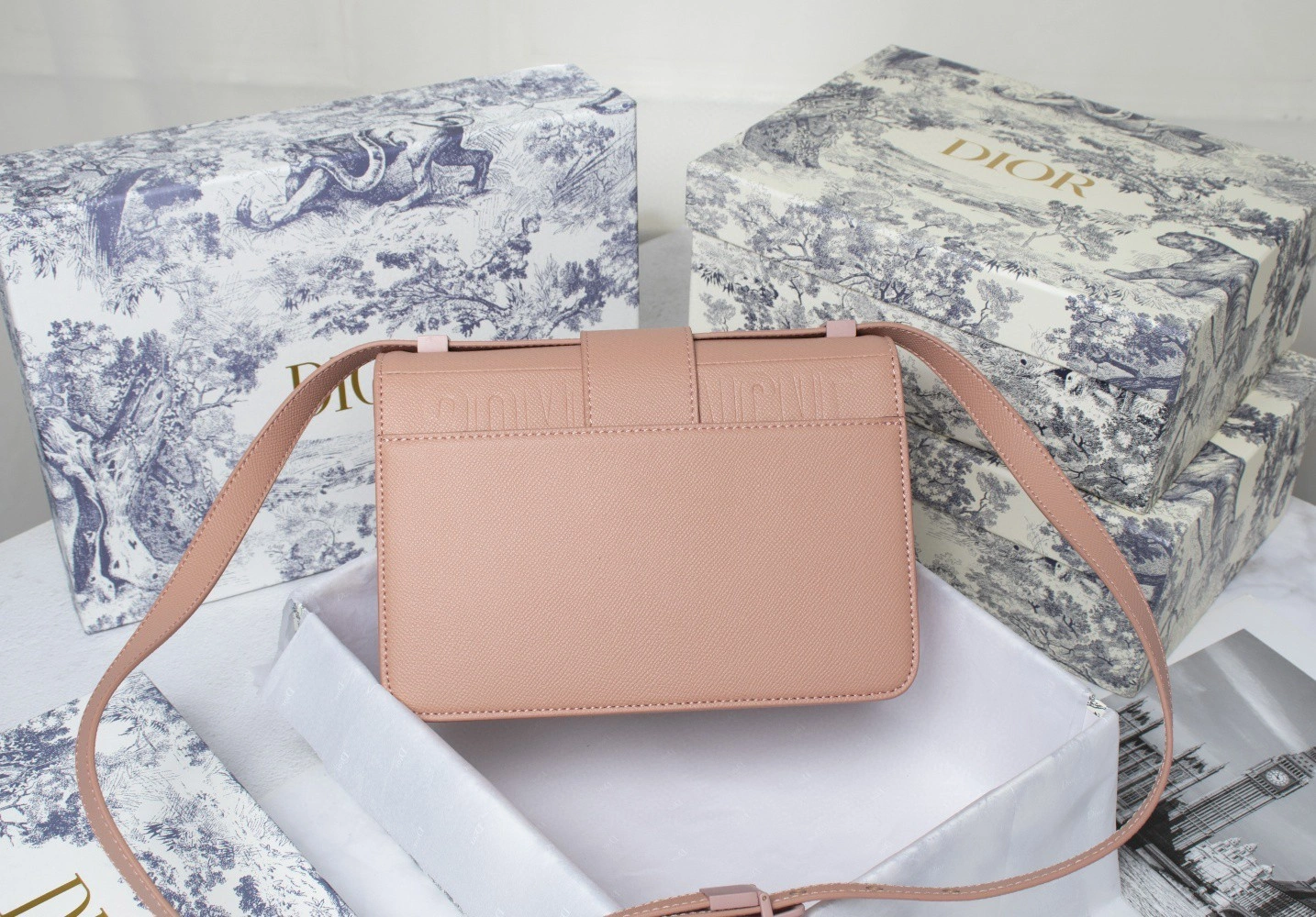 M9203IBFK Montaigne item : BT-B020B2130